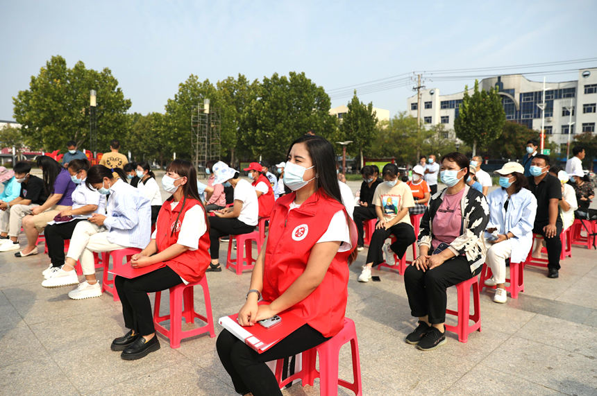 9月10日，“情滿中秋?德潤(rùn)瀛州—我和道德模范、‘身邊好人’一起過(guò)中秋”新時(shí)代文明實(shí)踐活動(dòng)現(xiàn)場(chǎng)。 李世文攝